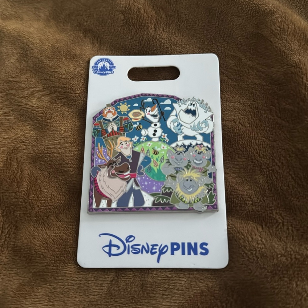 Disney Pin - Frozen Supporting Cast Pin